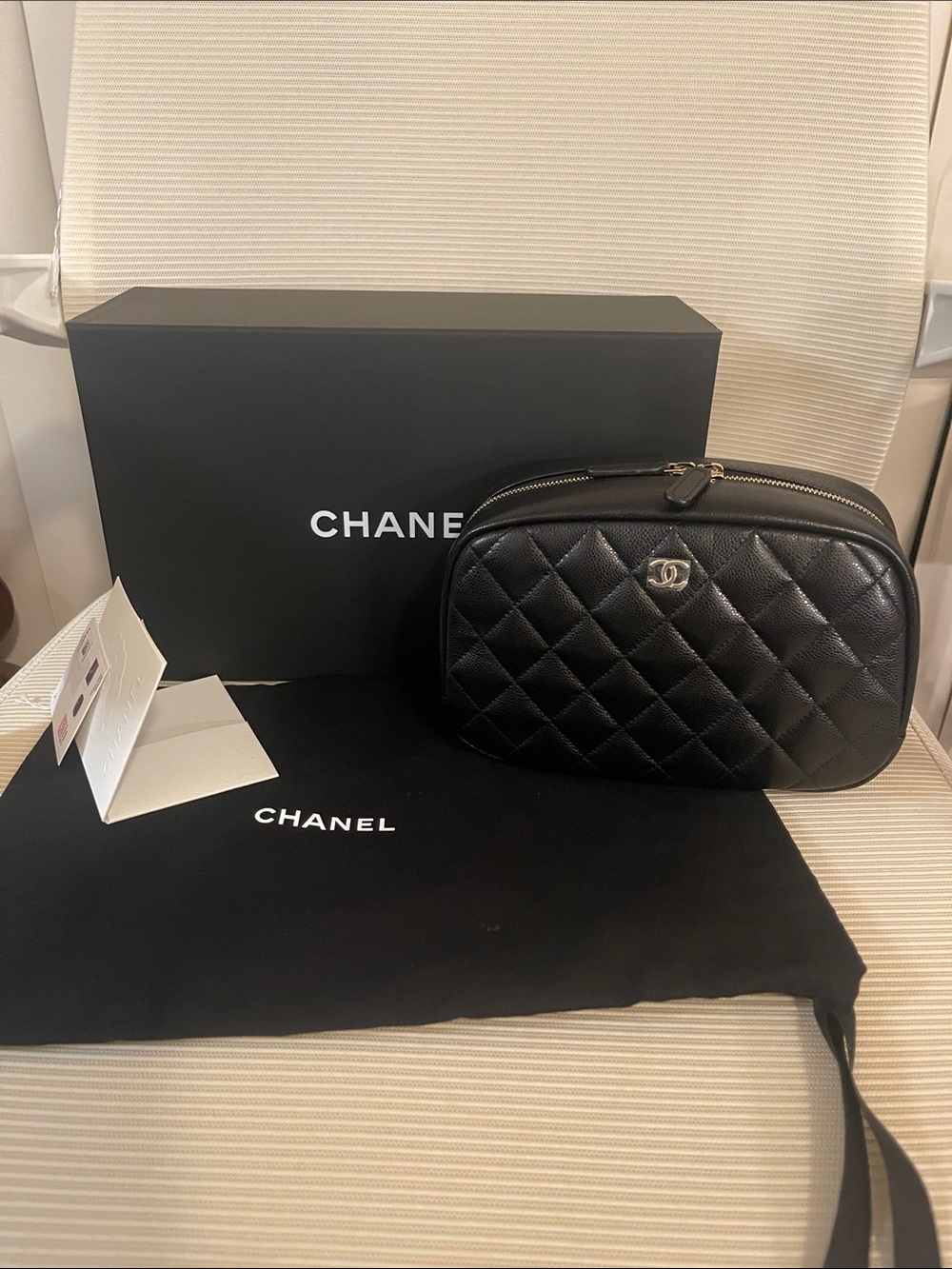 AUTHENTIC CHANEL Black Quilted Leather Vanity Pouch LARGE 26C Brand new
